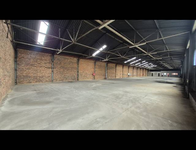 1,023M² FACTORY TO LET IN BOKSBURG EAST